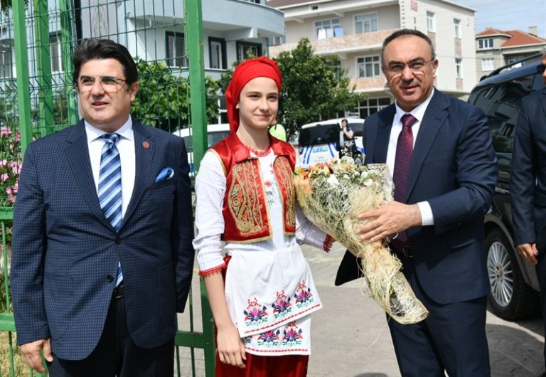Harezmi Eğitim Modeli Yıl Sonu Sergisi Düzenlendi