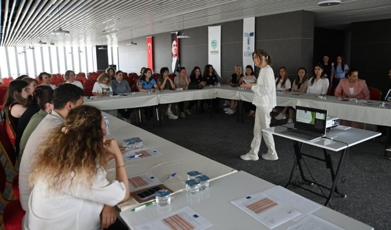 TOPLUMSAL CİNSİYET EŞİTLİĞİ KONUSUNDA KURUMSAL KAPASİTE GÜÇLENİYOR