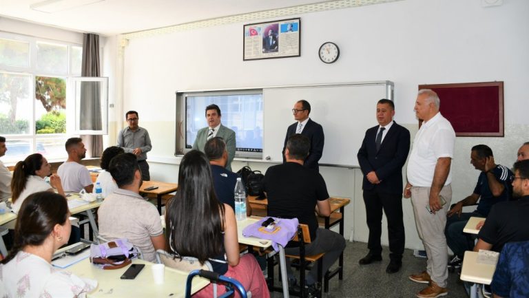 İl Millî Eğitim Müdürü Dr. Aziz Yeniyol, Eğitim Kurumları Yönetici Yetiştirme Programı'nı Ziyaret Etti