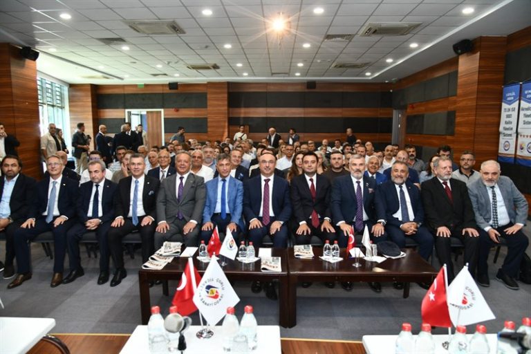 Tekstil Zirvesi Toplantısı Düzenlendi