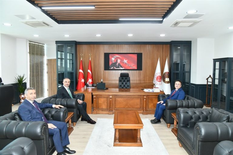 Vali Soytürk HSK Kararnamesi İle İlimize Atanan Başsavcı Dönmez ve Mahkeme Başkanı Binici’yi Ziyaret Etti
