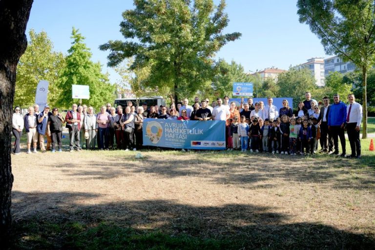 Çorlu`da Nesiller Cumhuriyet Parkı`nda Spor İçin Buluştu