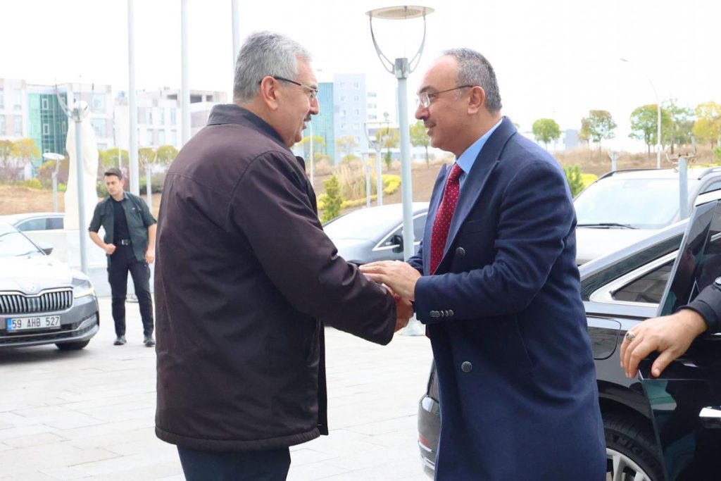 BALKANLARIN BİLİM VE SANAT MİRASI ULUSLARARASI SEMPOZYUMDA KONUŞULDU