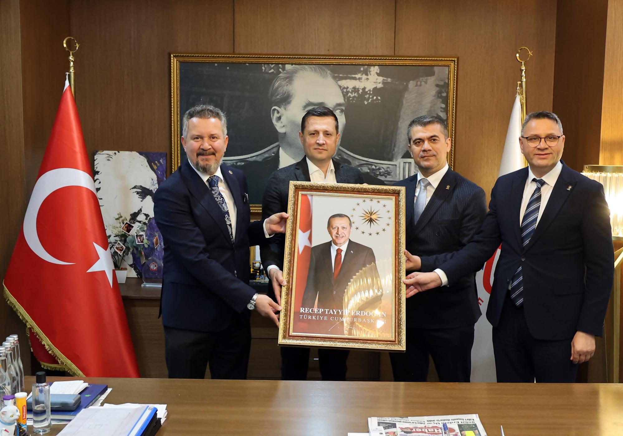 MİLLETVEKİLİMİZ MESTAN ÖZCAN’DAN BAŞKANIMIZ AKAY’A HAYIRLI OLSUN ZİYARETİ