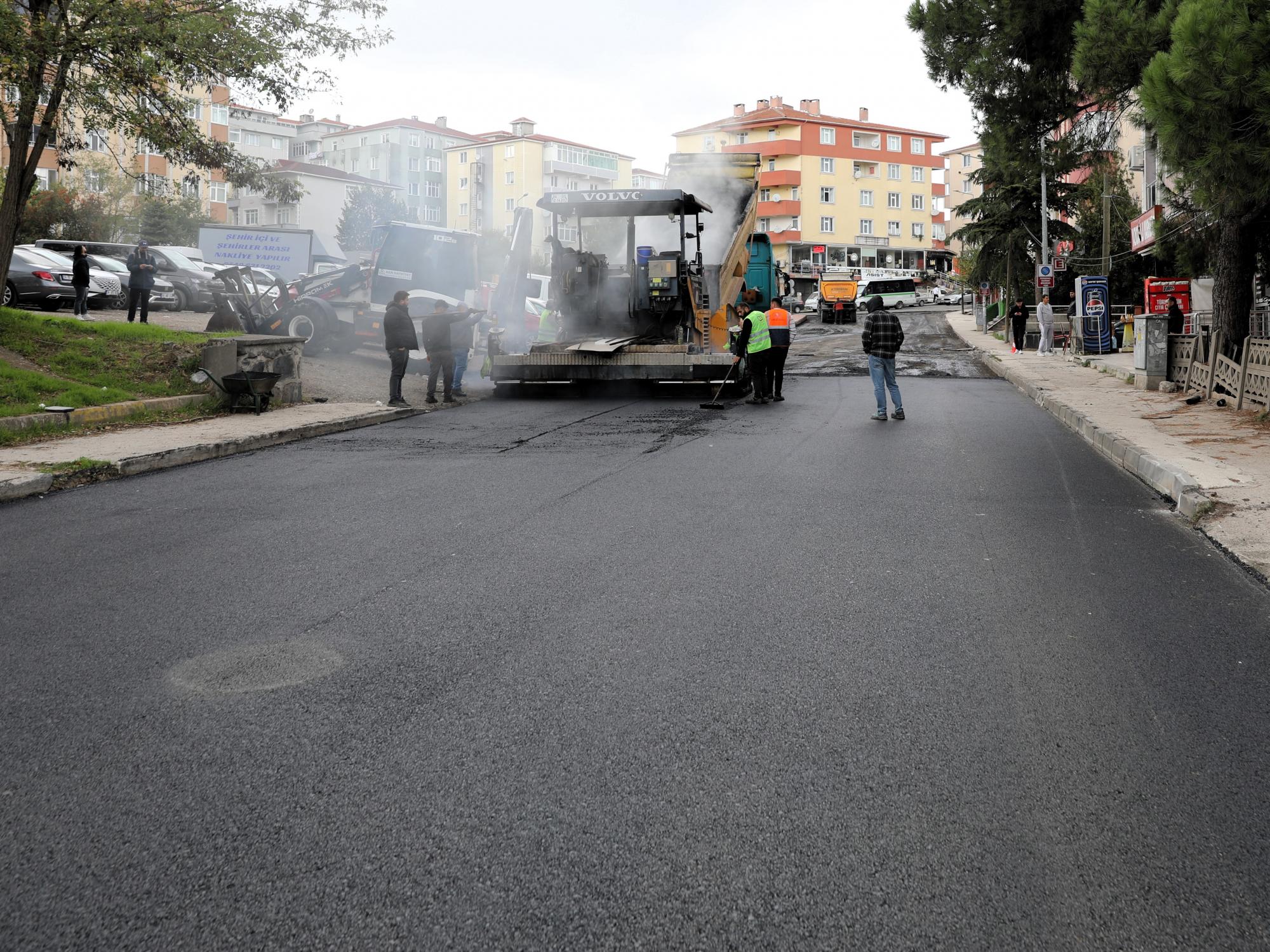 NAZAN SOKAK’TA ASFALT ÇALIŞMASI YAPILDI