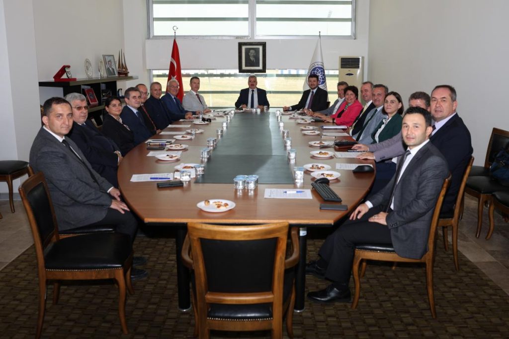 TEKİRDAĞ NAMIK KEMAL ÜNİVERSİTESİ YÖNETİM KURULU TOPLANTISI GERÇEKLEŞTİRİLDİ